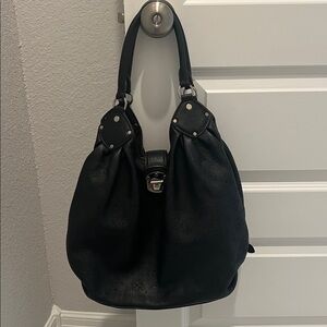 Louis Vuitton Leather Mahina XL Black Limited Edition Silver Hardware